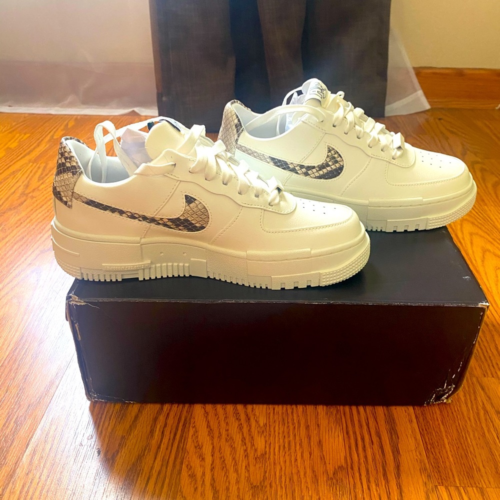 Brand new Nike Air Force 1 women’s size 7